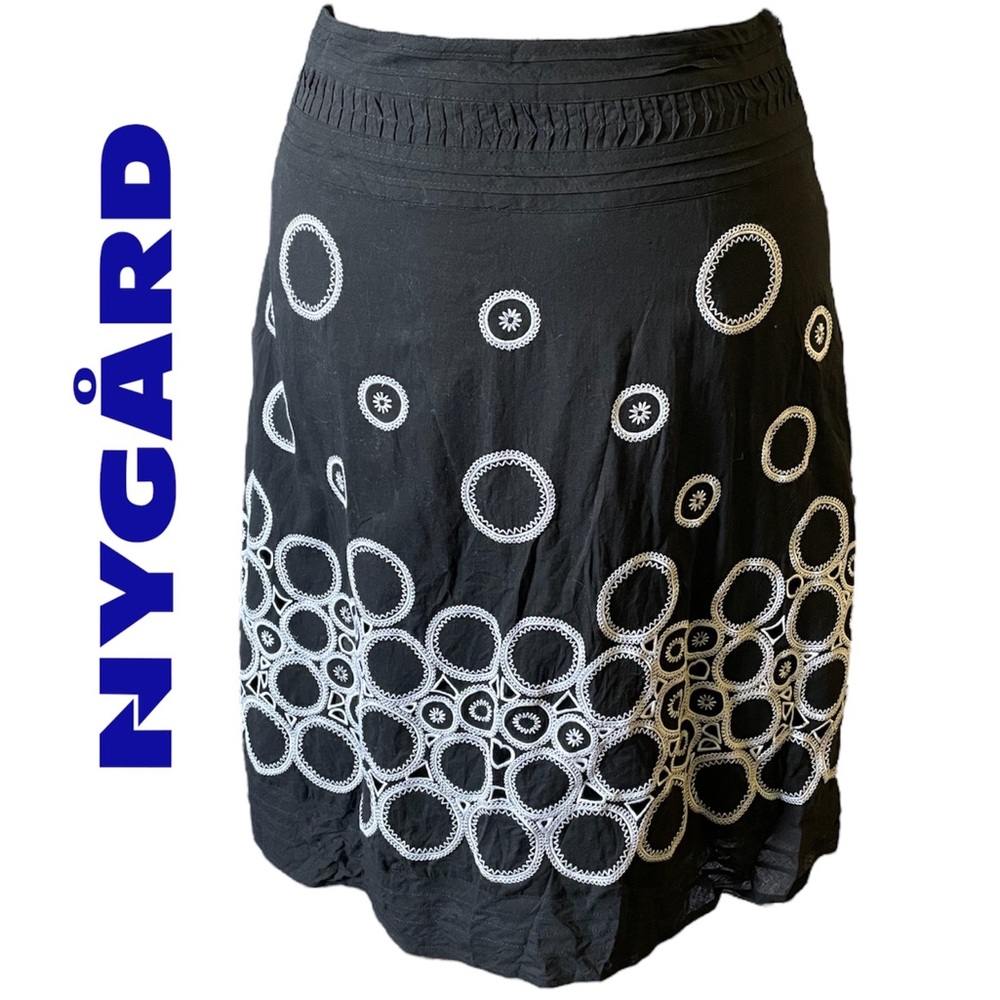 Nygard Petite Cotton Black and White Skirt